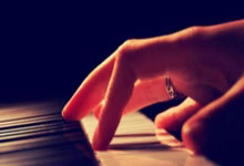 詹姆斯任意球世界波领衔一周十佳进球.